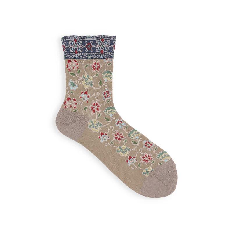 011130641 Float Oriental Flower Low Crew Socks - Image 3