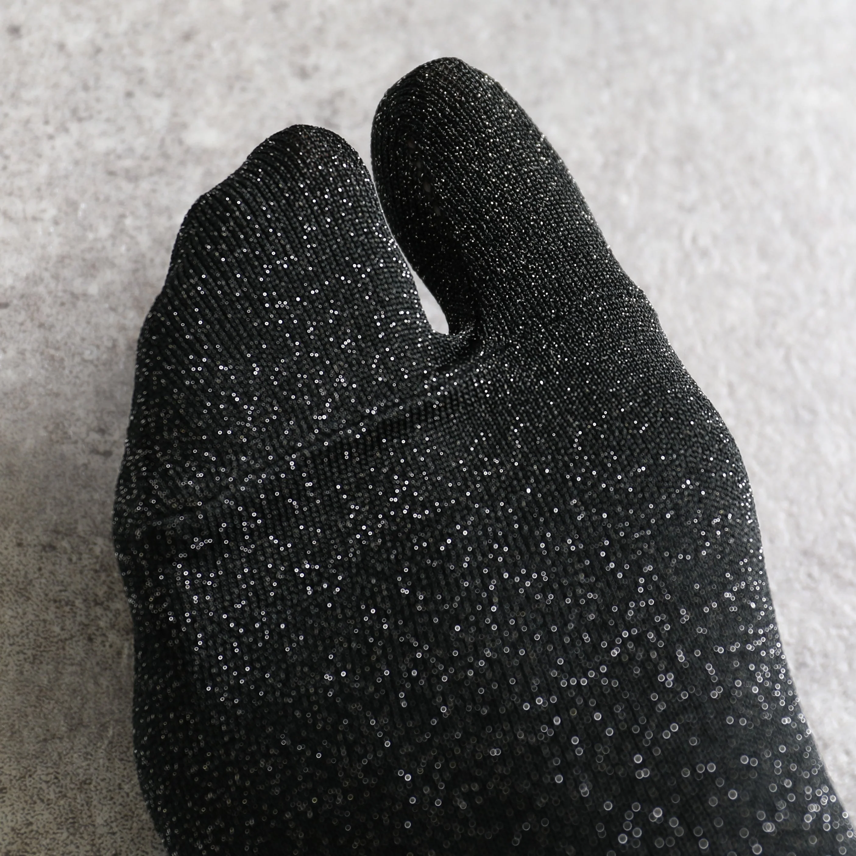 011132662 Fine Sparkly Tabi Low Crew Socks - Image 6