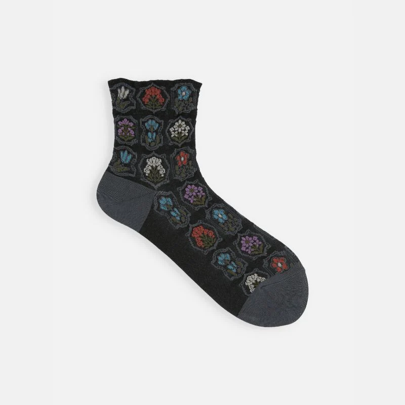011133058 Float Seal Stamp Low Crew Socks - Image 3