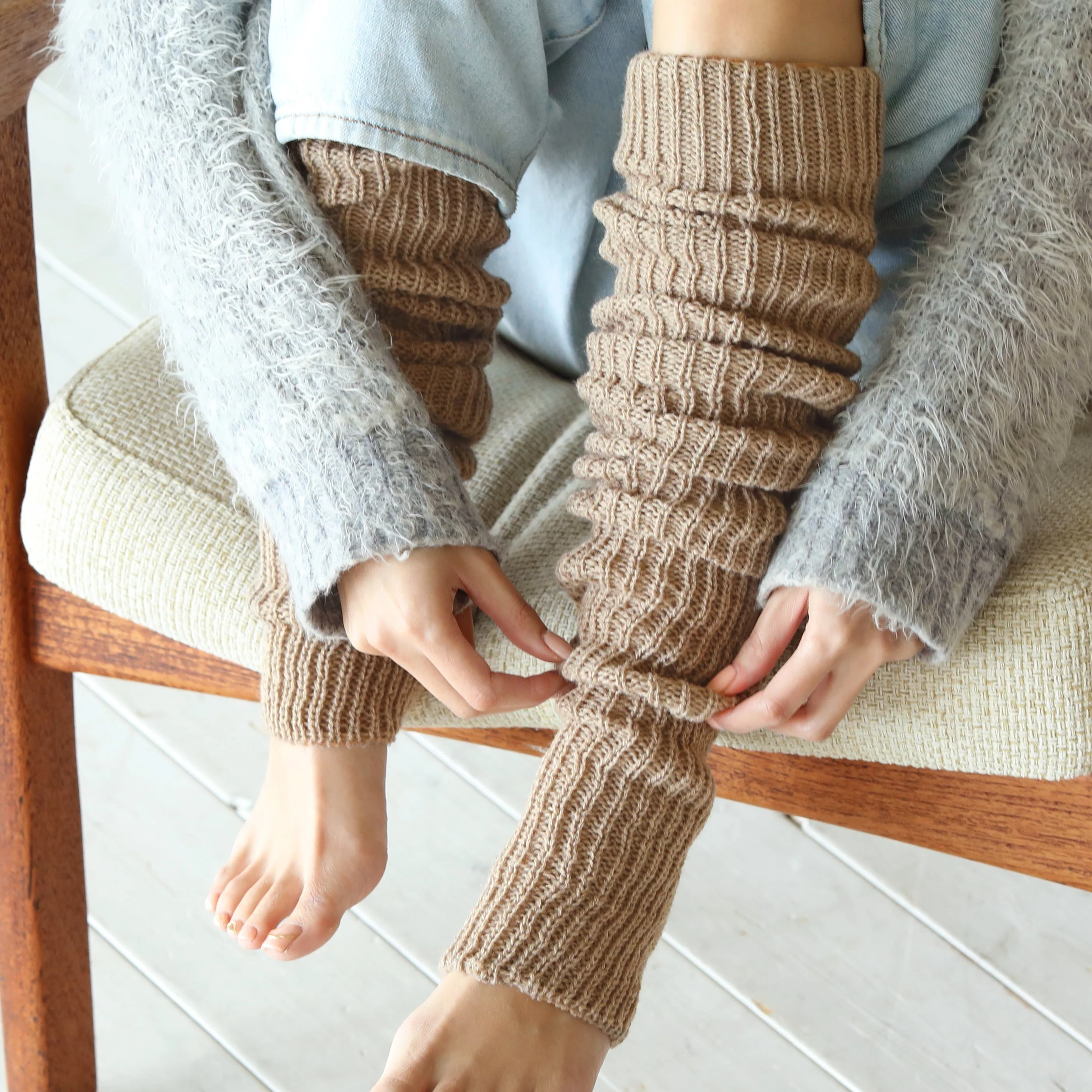 011400098 Bulky Yarn Ribbed Long Legwarmer 88cm - Image 11