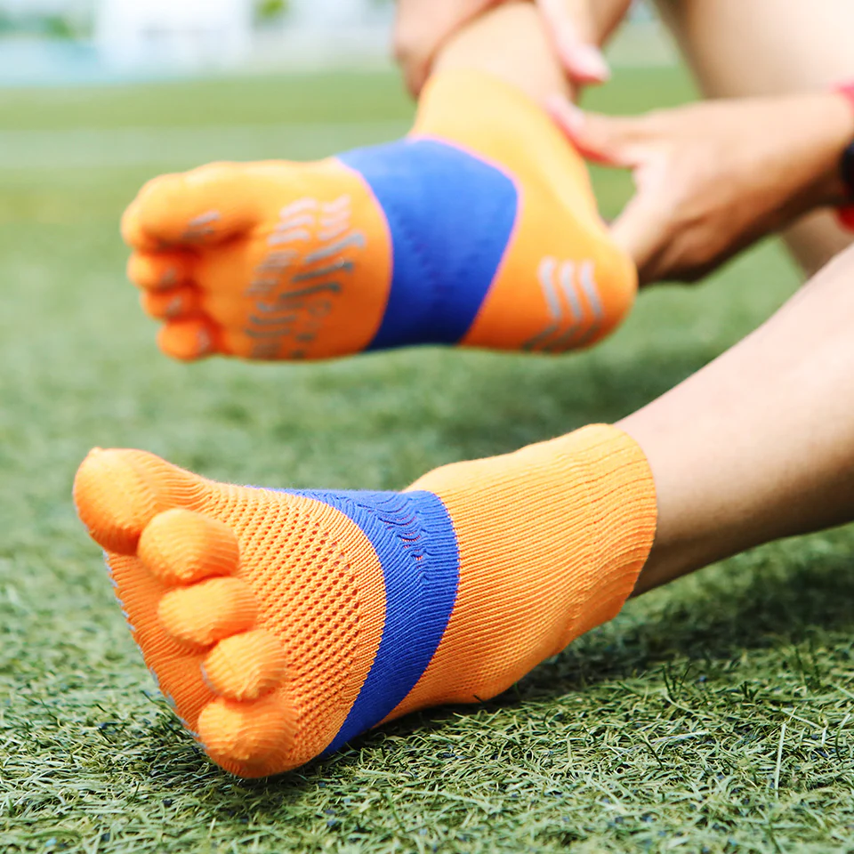 072120038 Racing Run Toe Socks L - Image 3